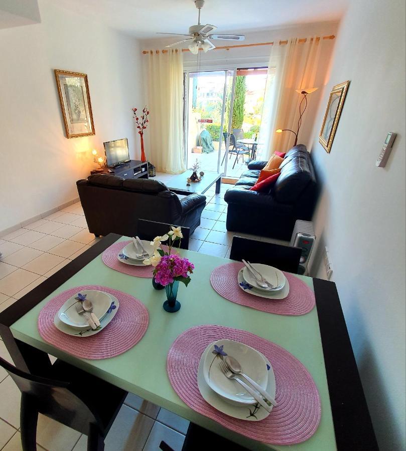 Owls Nest Townhouse Villa Paphos Eksteriør billede